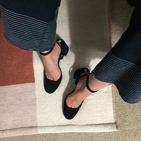 Sandals - Picture 4 of 5